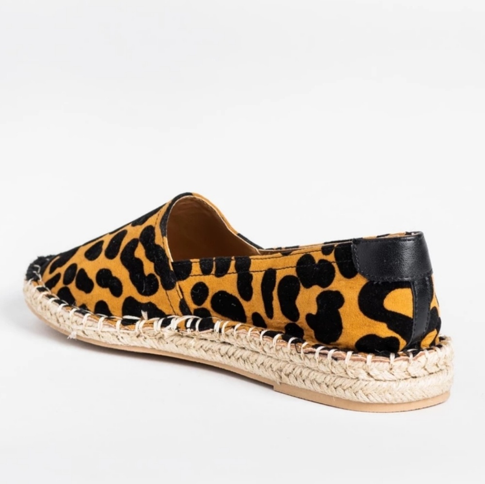 QUPID Leopard Cheetah Suede Shoes NEW ARRIVAL! - Picture 2 of 8